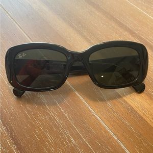 Ray-Ban RB 4122 Black Rectangular Sunglasses Women